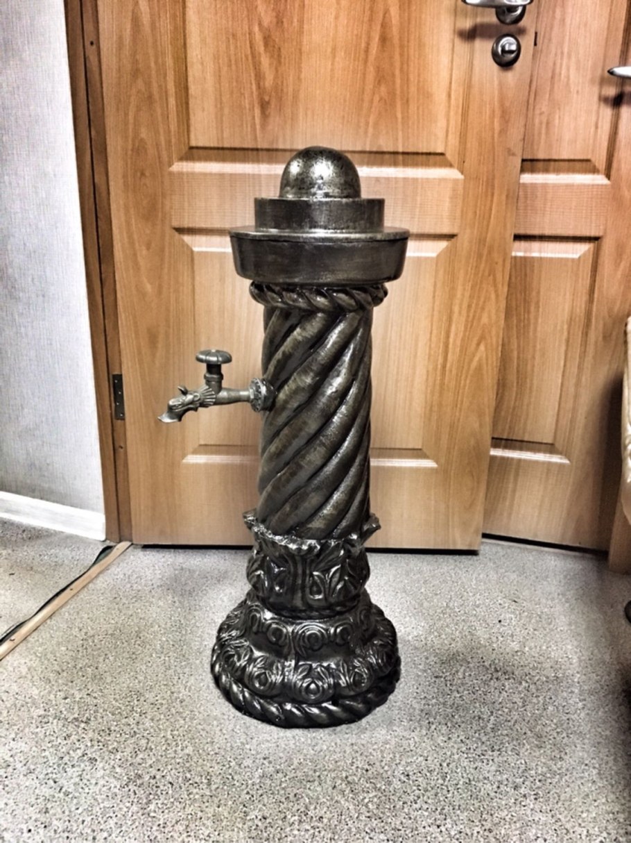 Колонка для воды из канализационной трубы