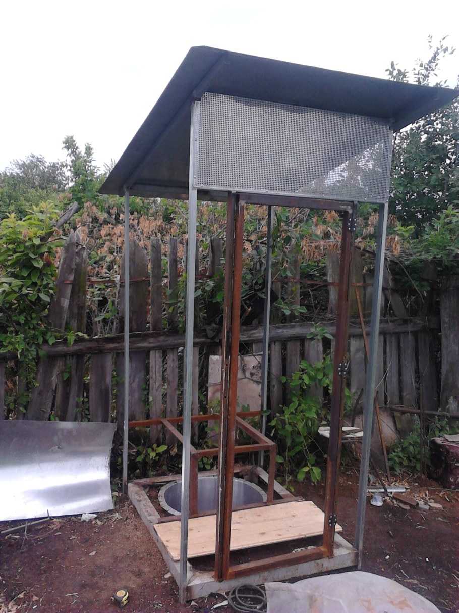 Каркас душа из профильной трубы 40х20