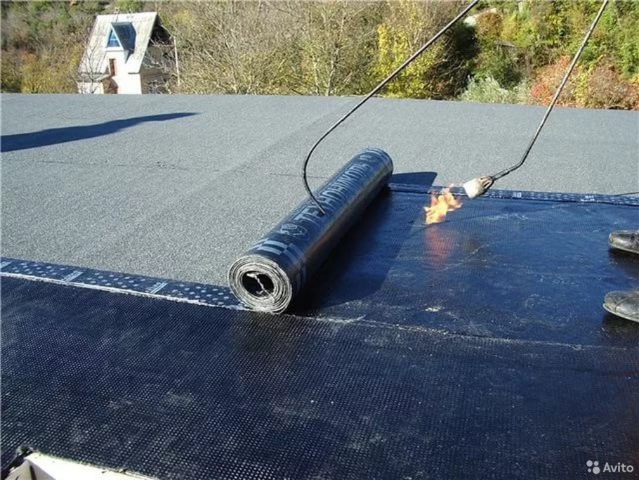 Рулонная наплавляемая кровля