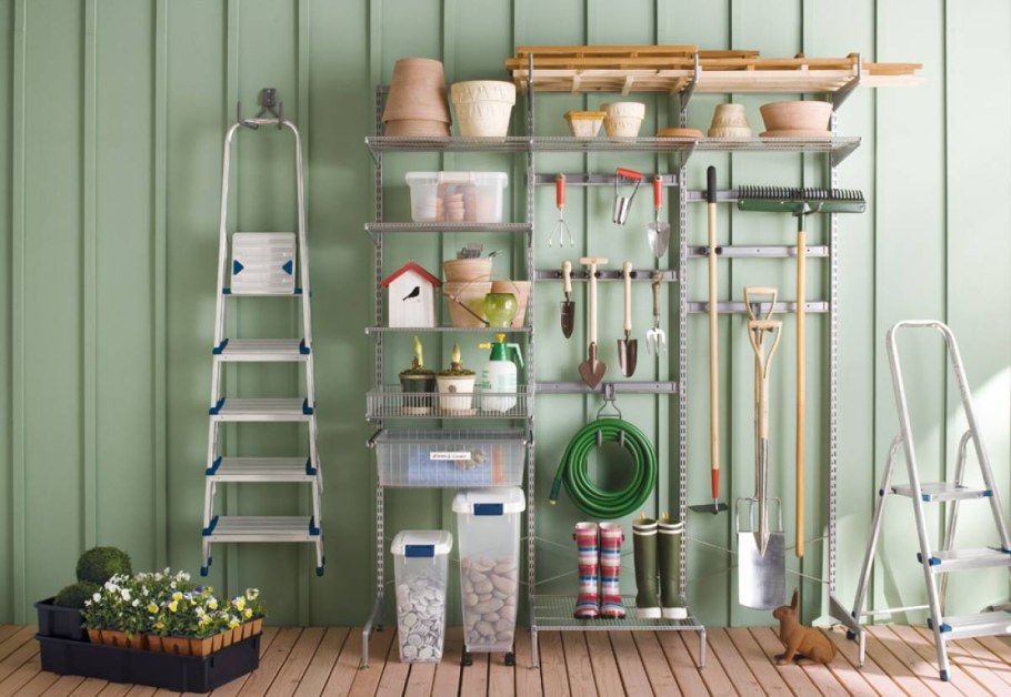 Садовая кладовка для инвентаря