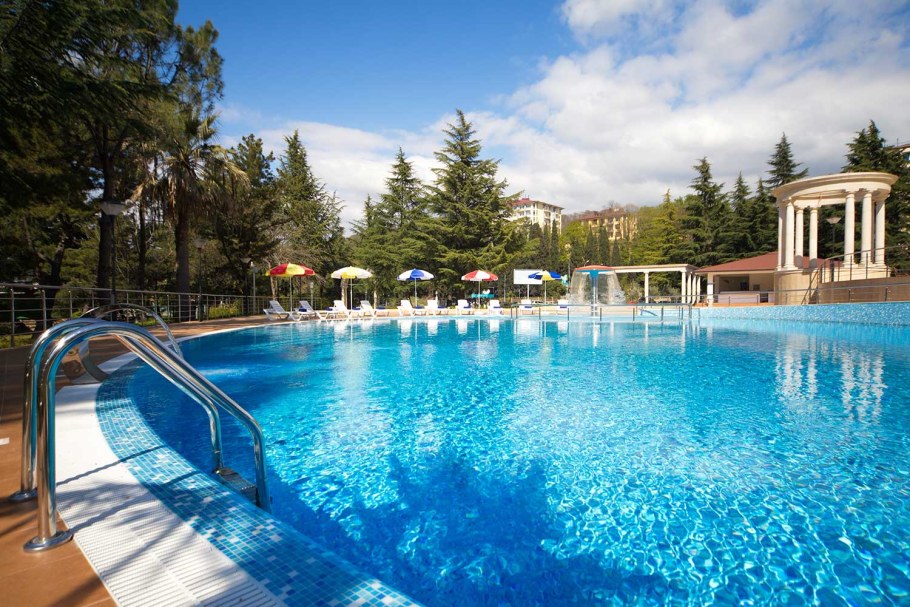 Открытый бассейн Чайка в Москве