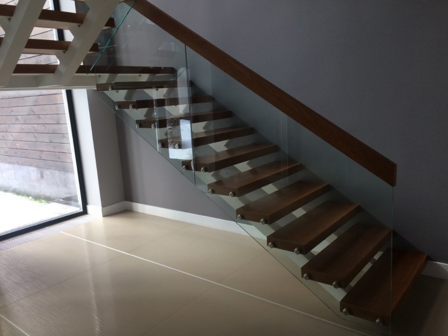 Стеклянная лестница