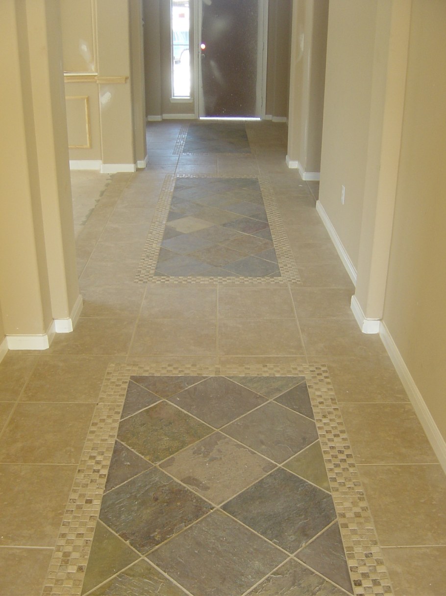 Укладка напольной плитки в коридоре