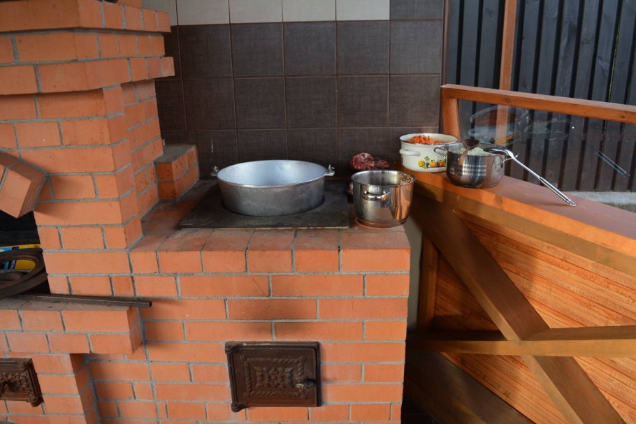 Печь для казана из кирпича
