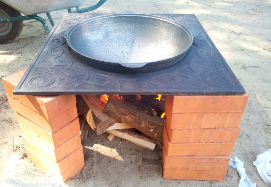 Уличная печь под казан