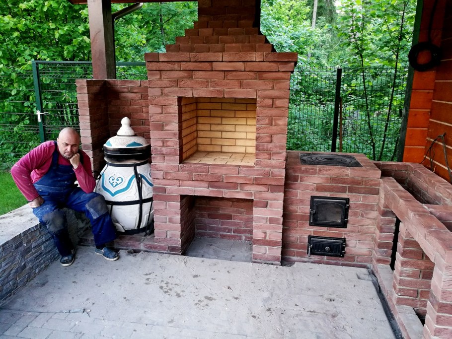 Очаг под казан из кирпича