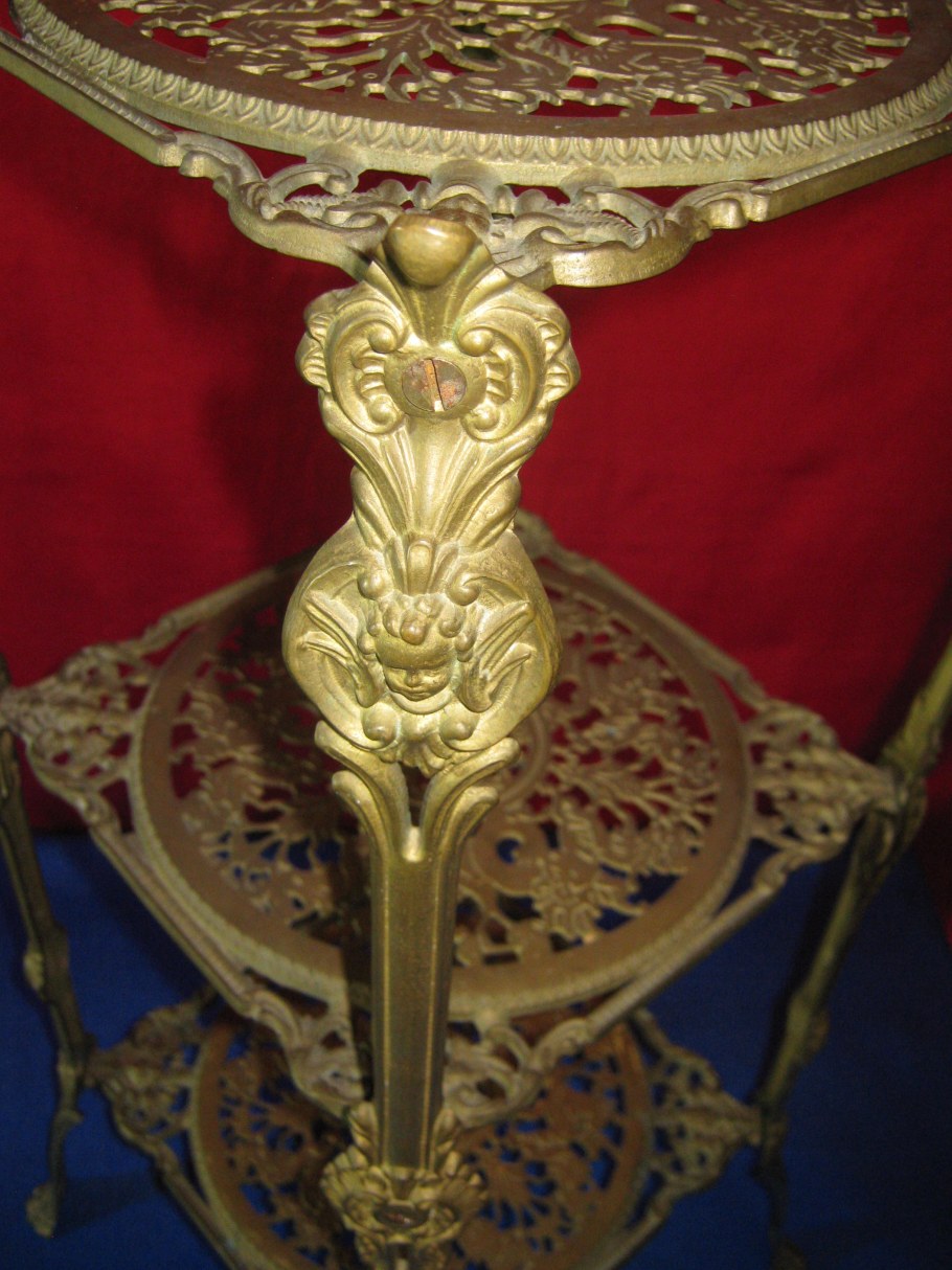 Этажерка для фужеров