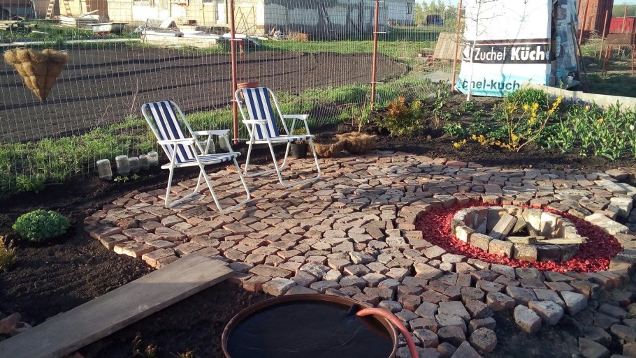 Кирпич пережженный дорожки в саду