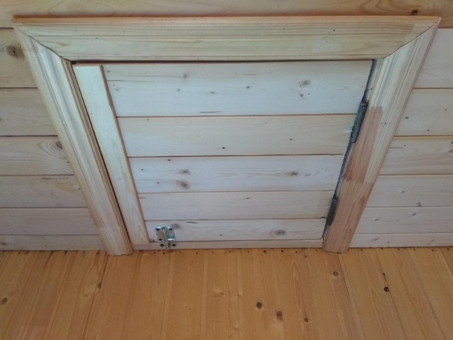 Дверь на чердак