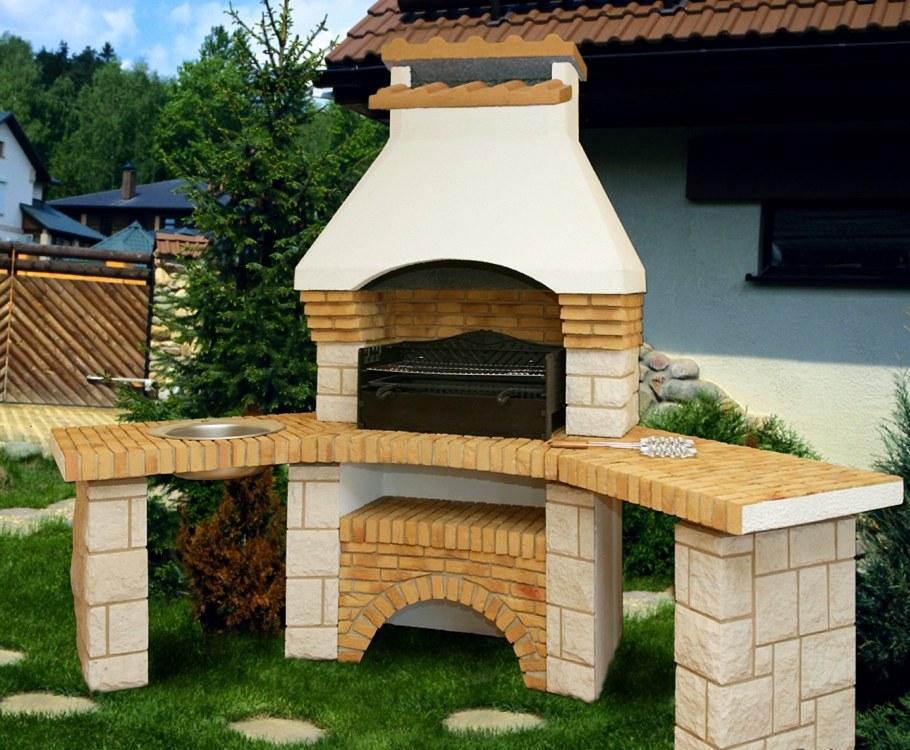 Каменный мангал для дачи