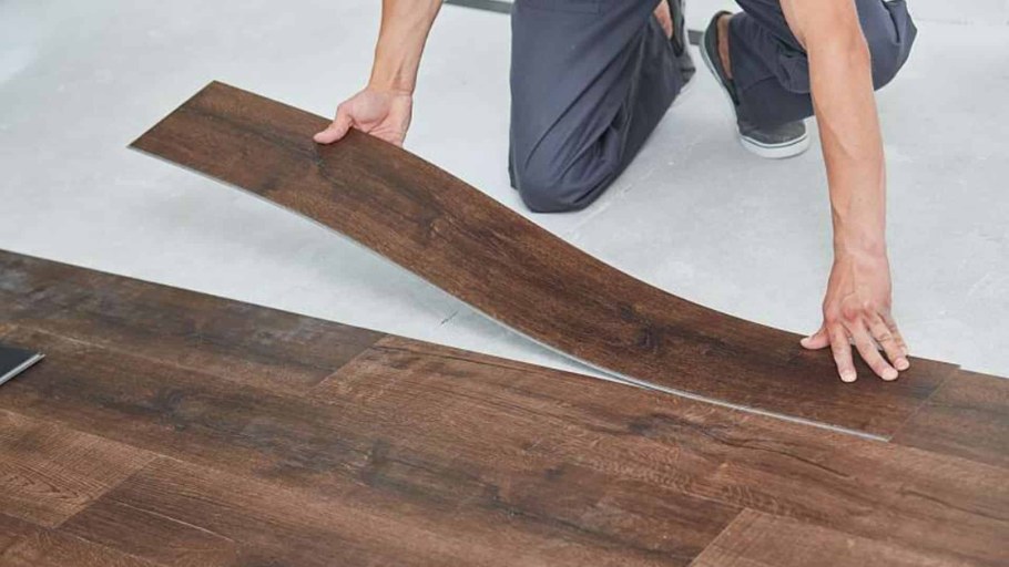 Настил ковролина