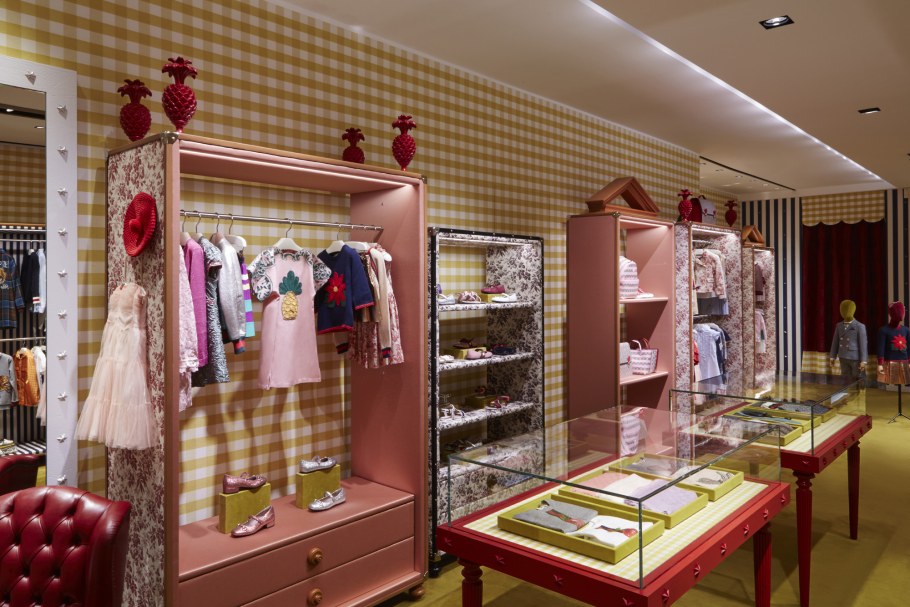 Интерьер детского магазина