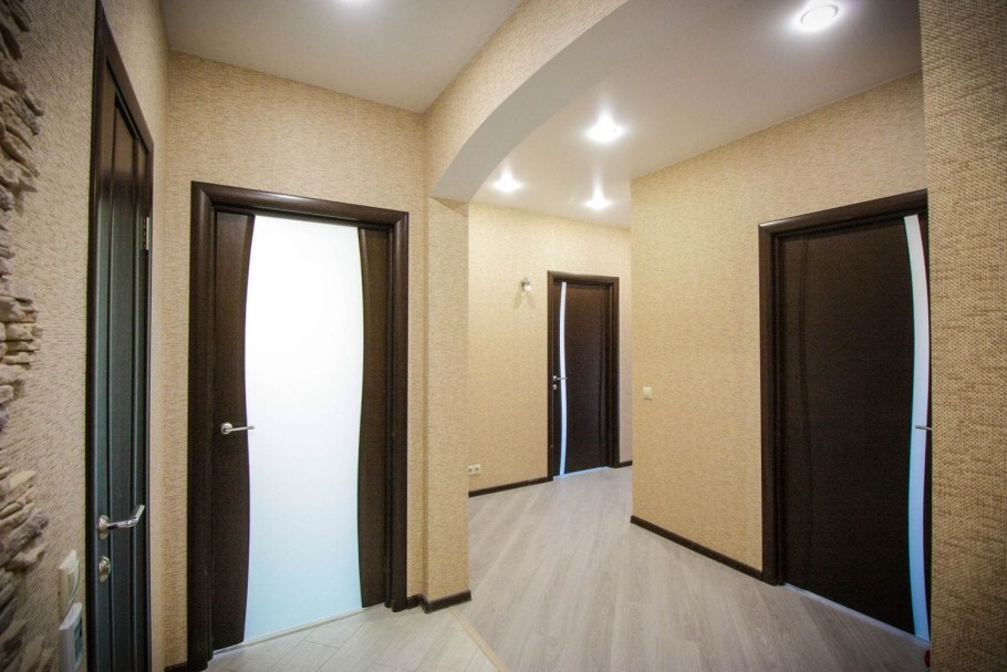 Коридор без мебели