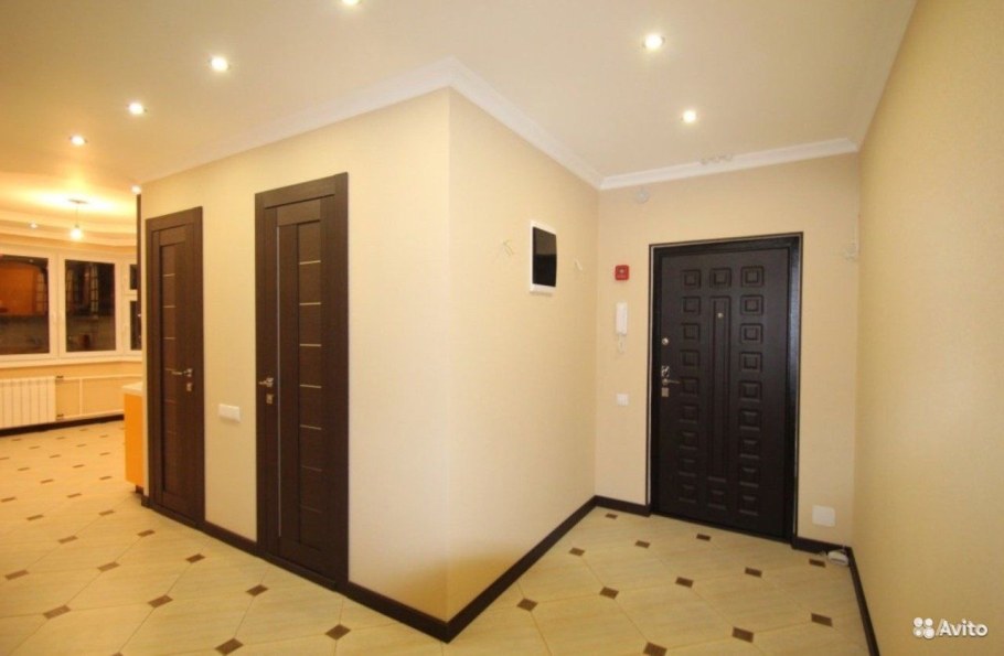 Прихожая квартира без мебели