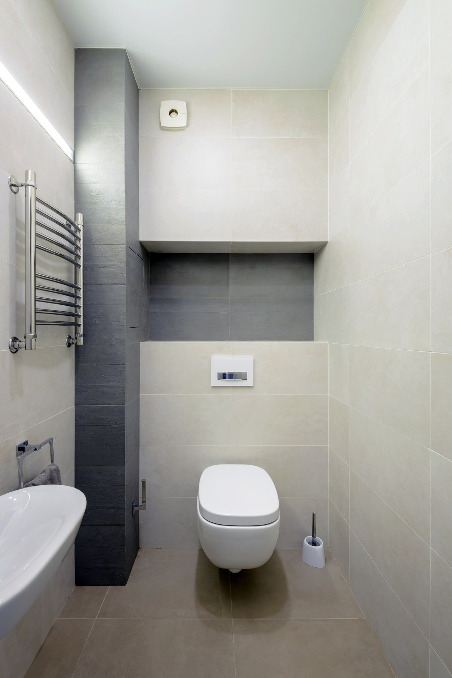 Интерьер туалета маленького