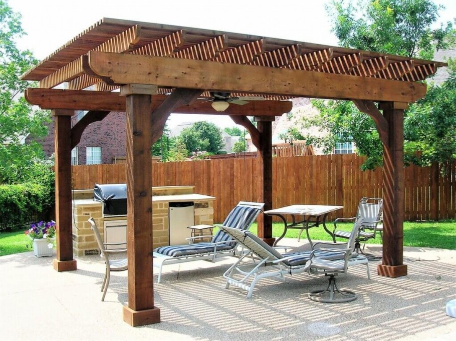 Пергольная беседка