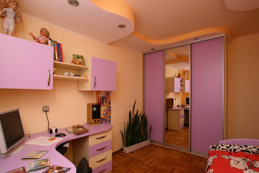 Шкаф-купе в детскую комнату
