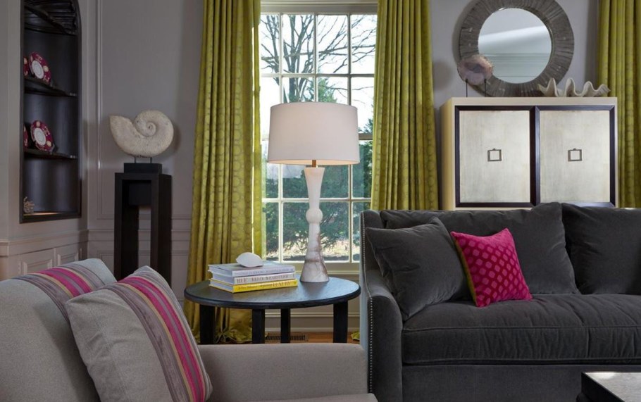 Шторы к серым стенам