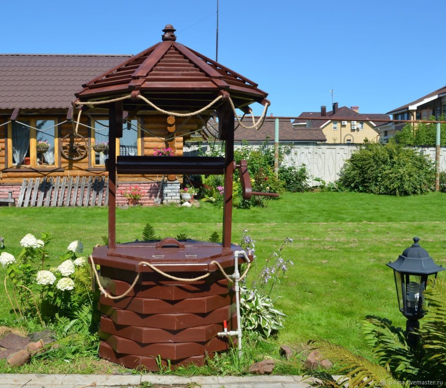 Колодец декоративный для сада