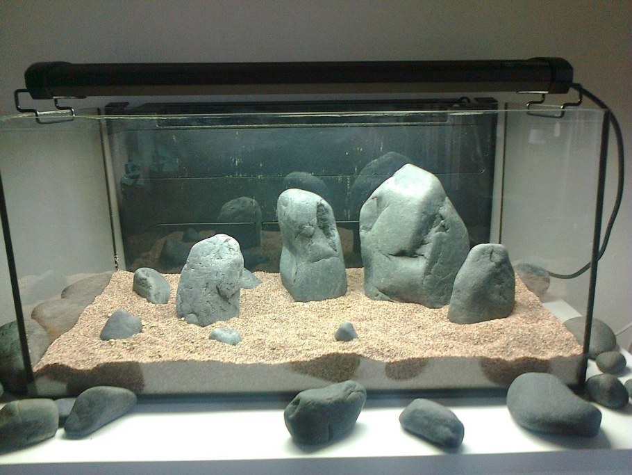 Сланец в аквариуме
