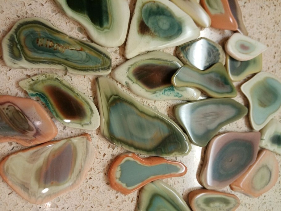 Яшма гелиотроп кровь дракона