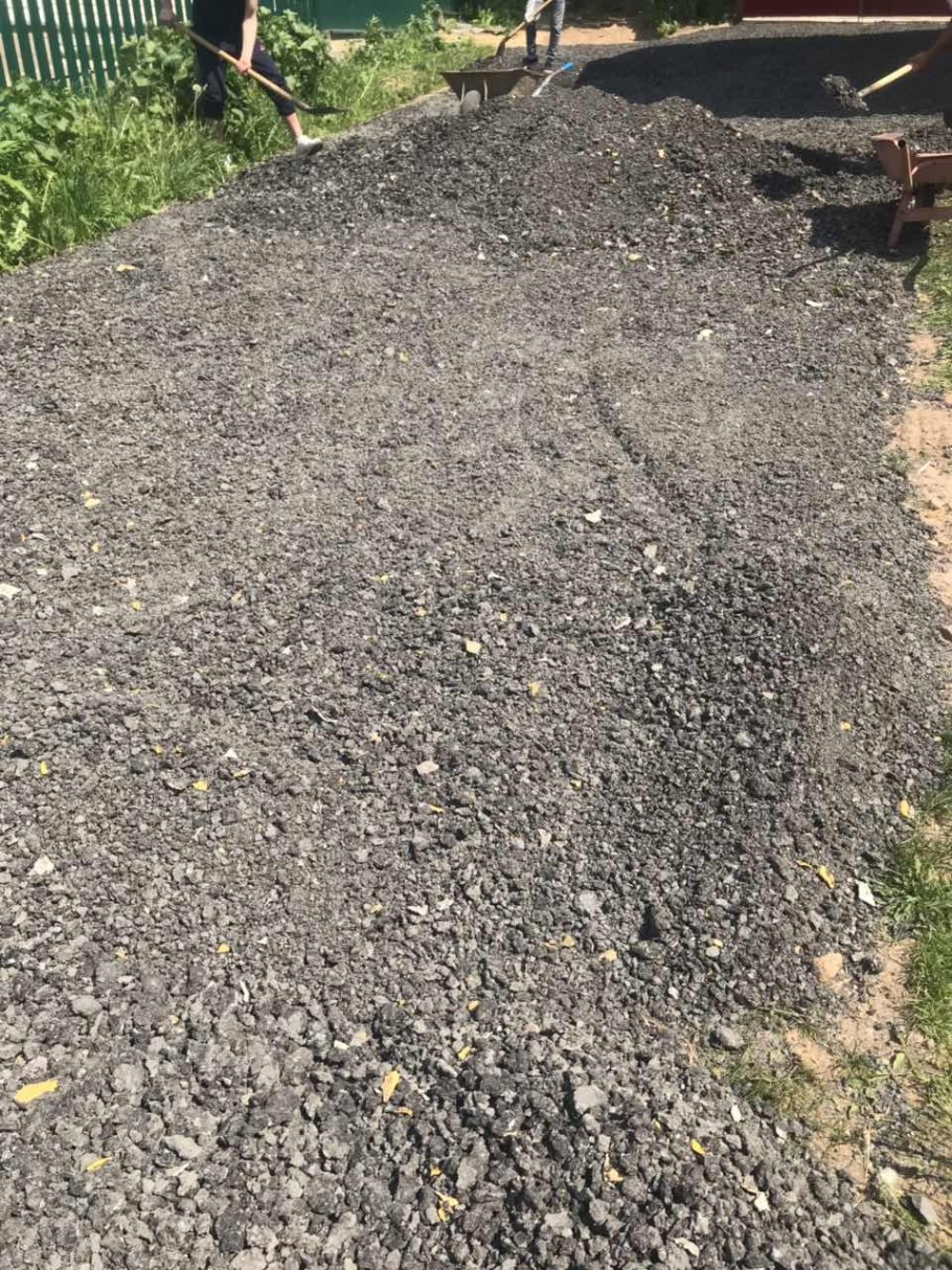 Асфальтная крошка на даче