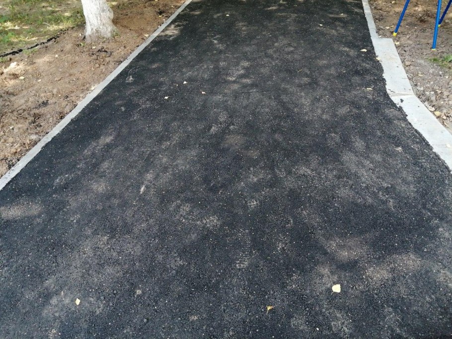Асфальтовые дорожки на даче