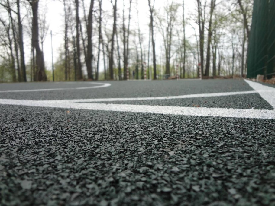 Асфальтовые дорожки в частном доме