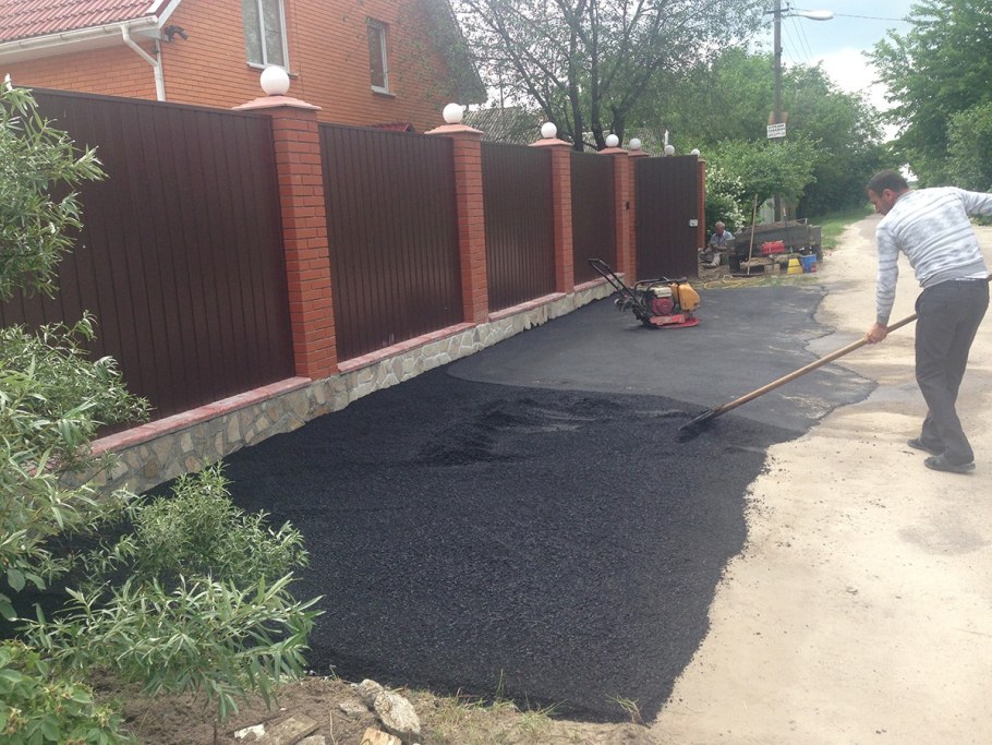 Асфальтовое покрытие дорожки