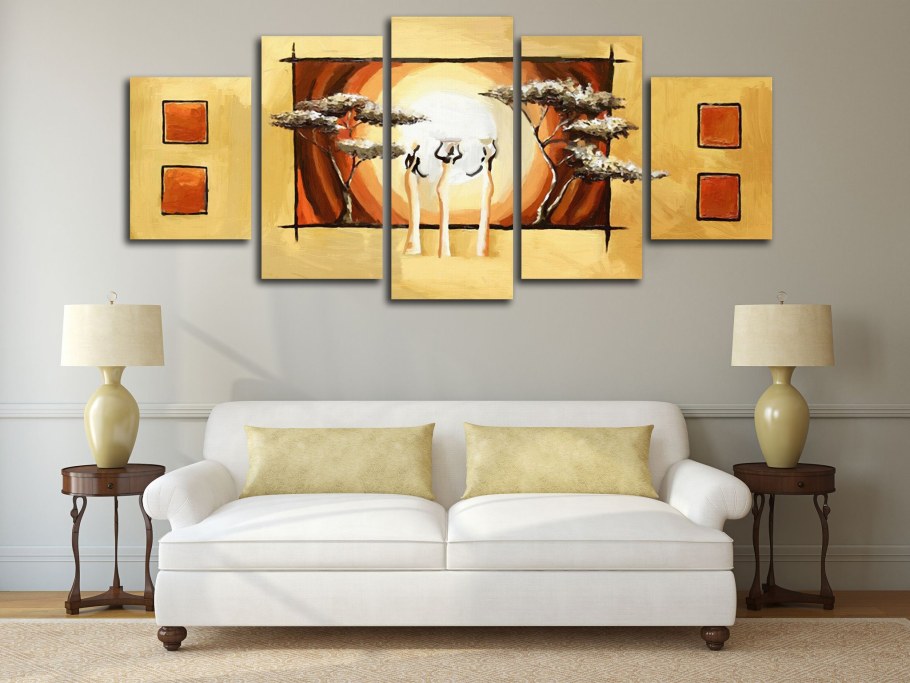 Декор над диваном