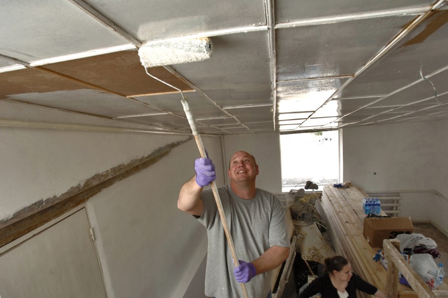 Потолок крашеный без подготовки