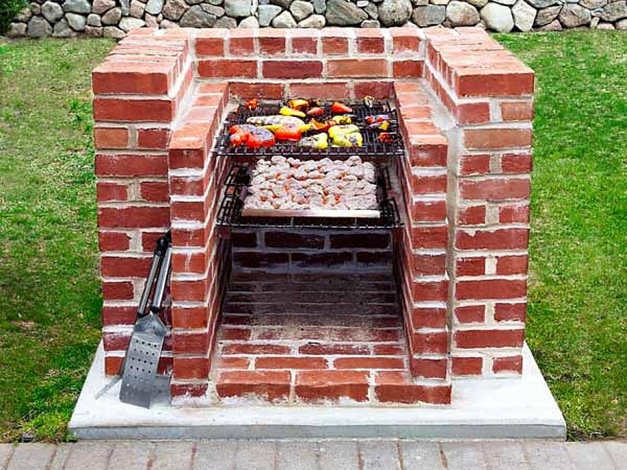 Мангал из кирпича своими руками
