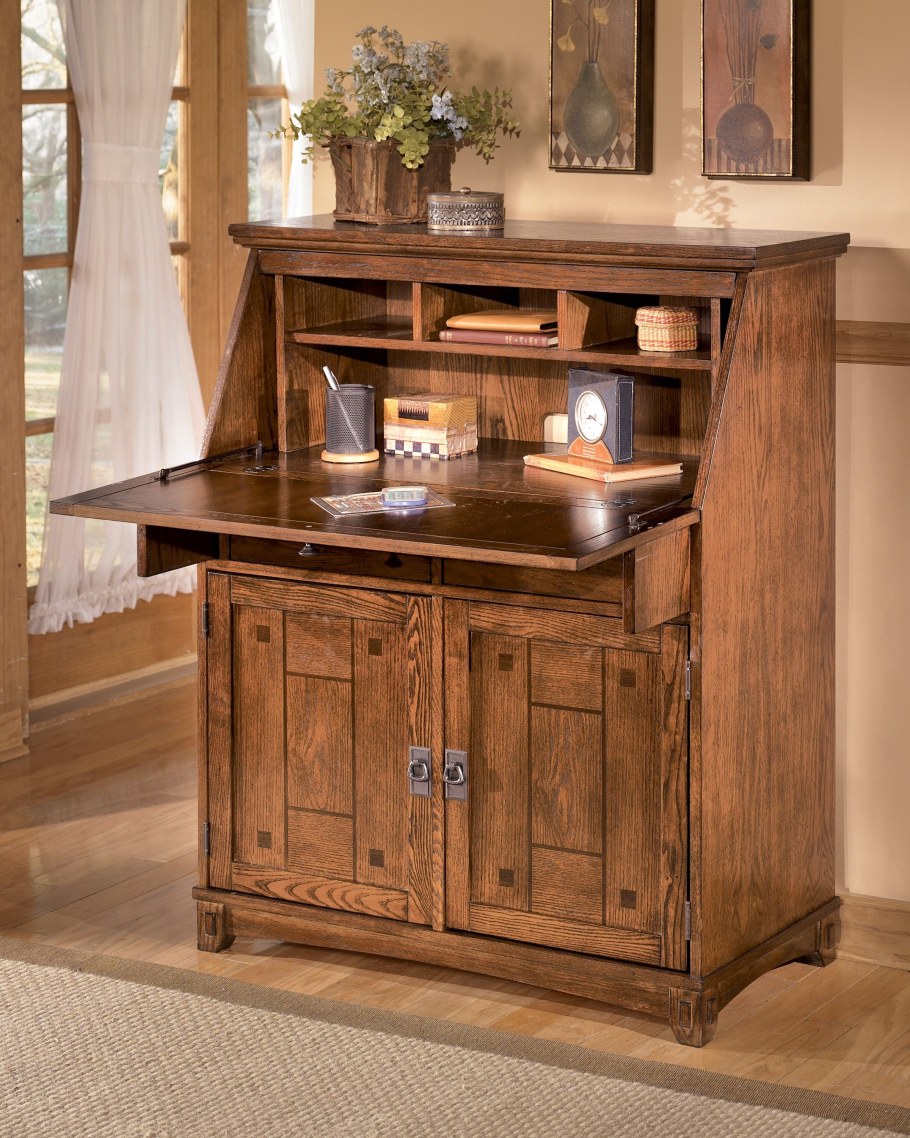 Письменный стол Cross Island h319-44 Ashley