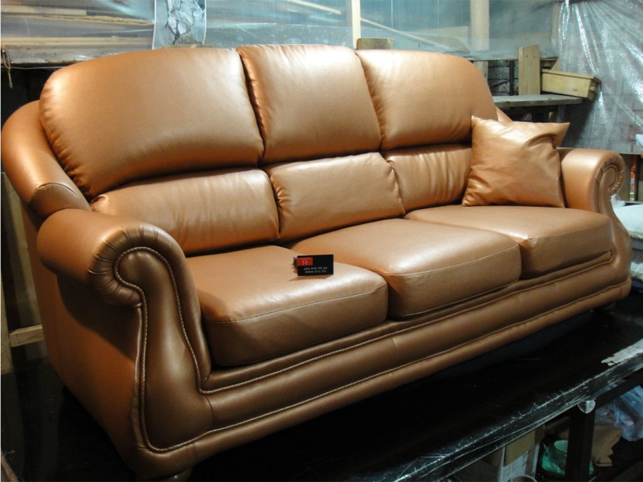 Обшивка дивана