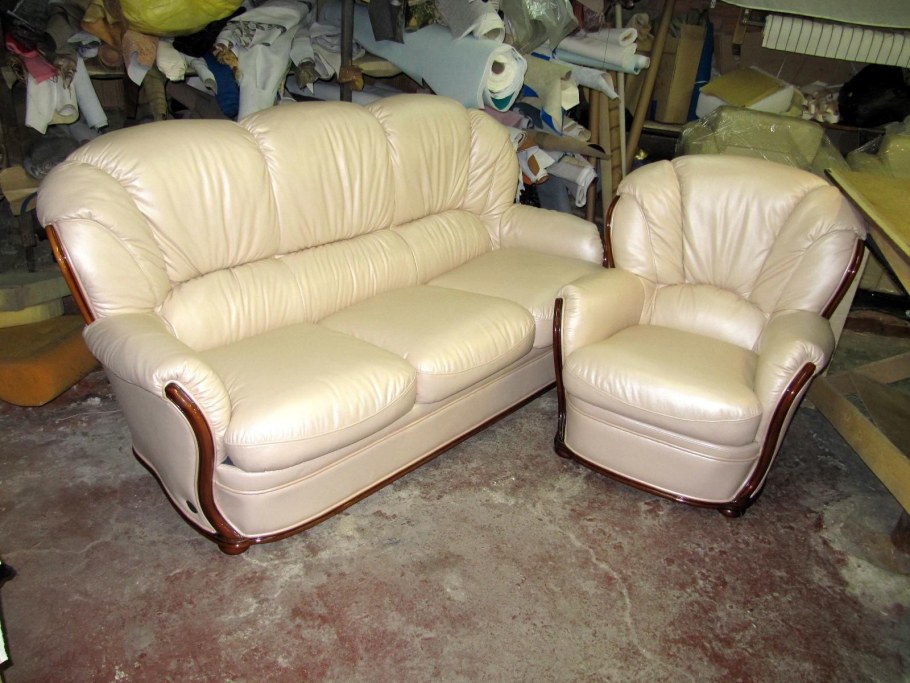 Перетяжка дивана