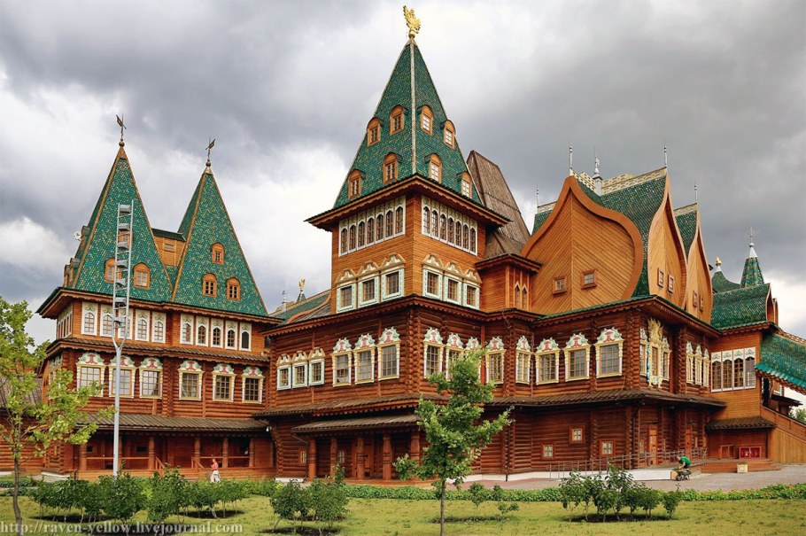 Деревянный дворец царя Алексея Михайловича в Коломенском