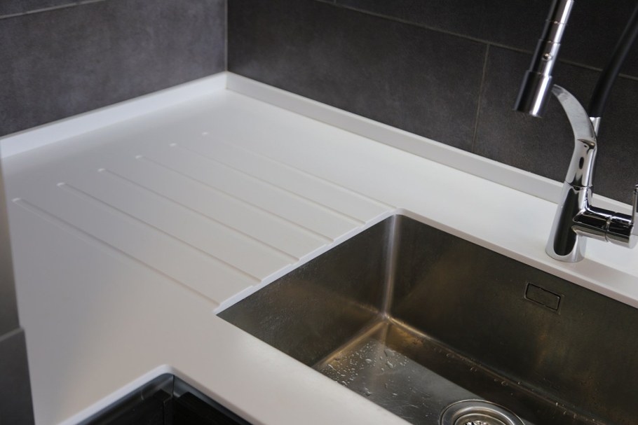 Плинтус алюминиевый Ligron