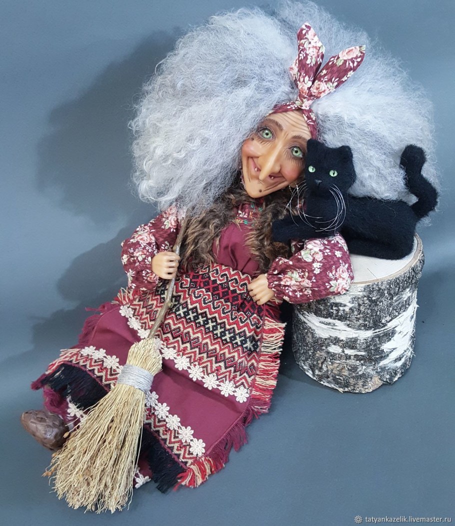 Игрушечная баба Яга