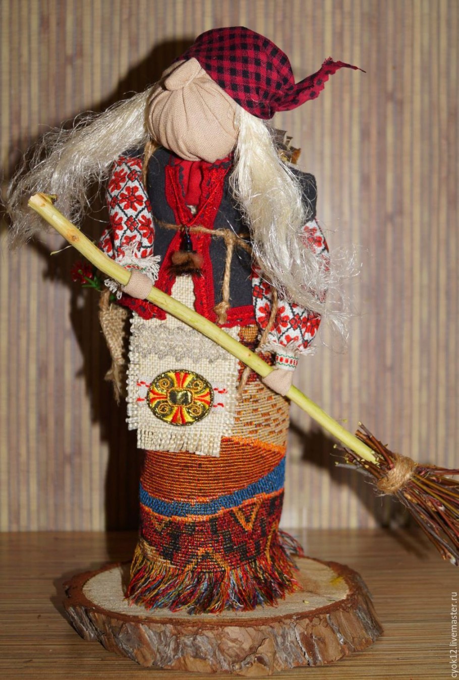 Интерьерная кукла баба Яга