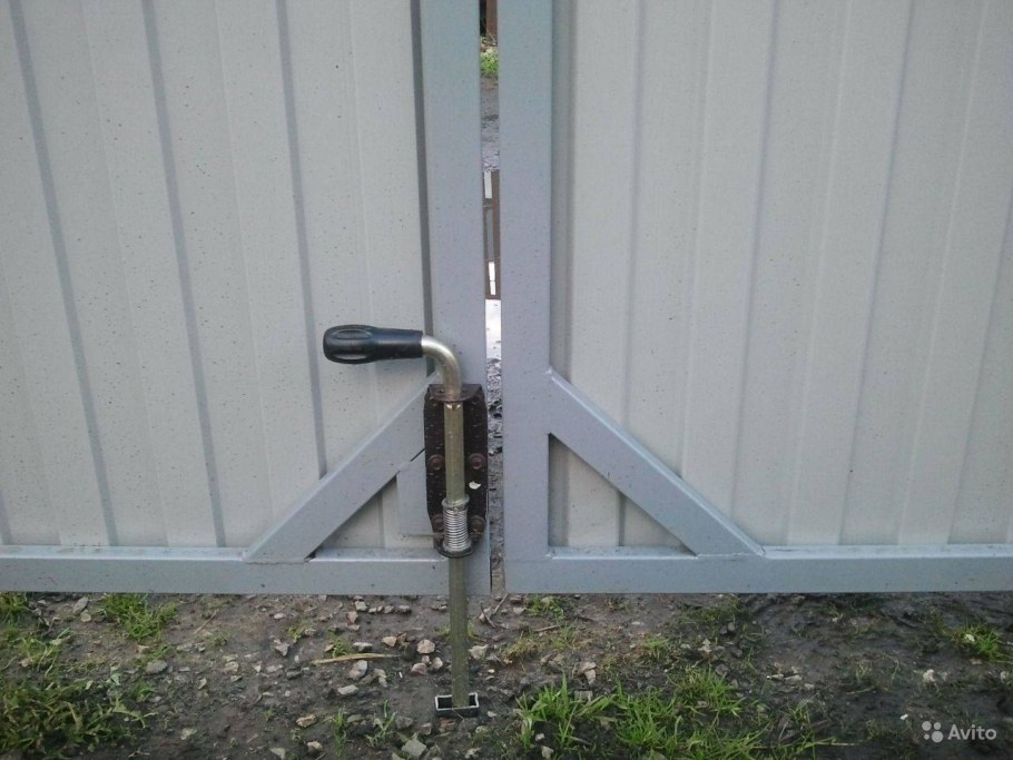 Замок на калитку профиль 40 на 20