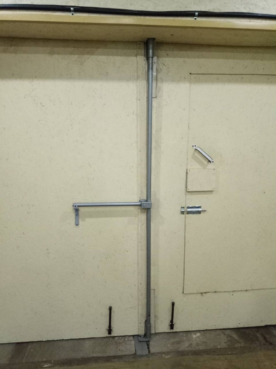 Эксцентриковый запор для ворот