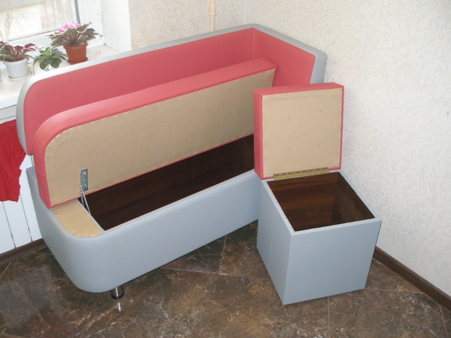 Диван на балкон