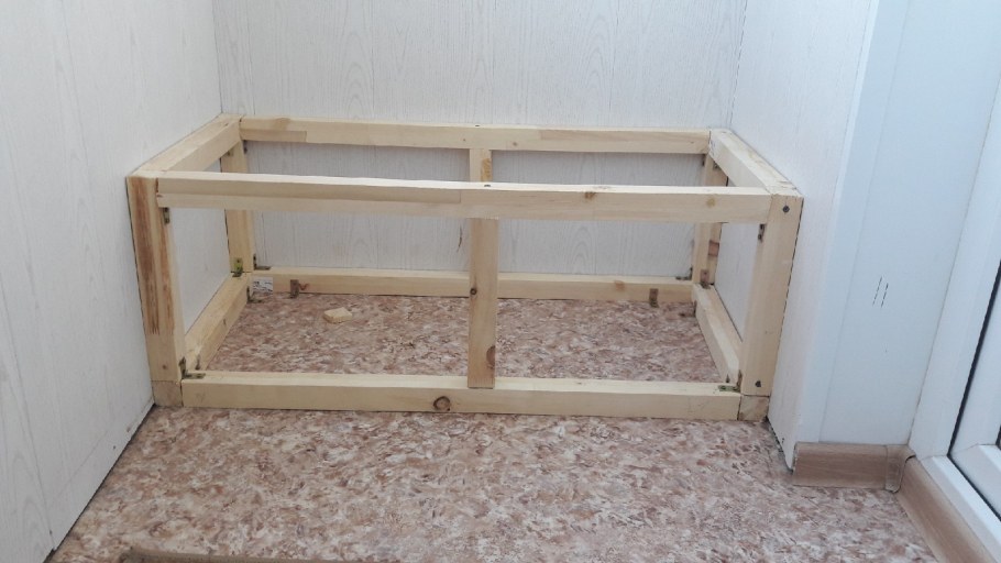 Скамейка на кухню