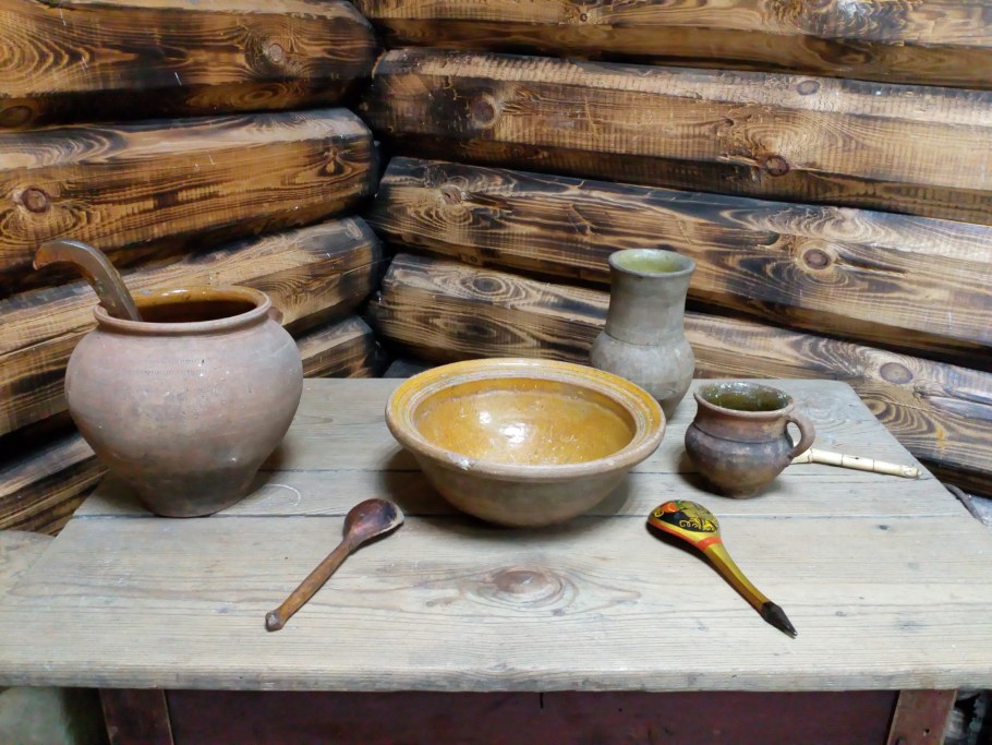 Крестьянская деревянная утварь