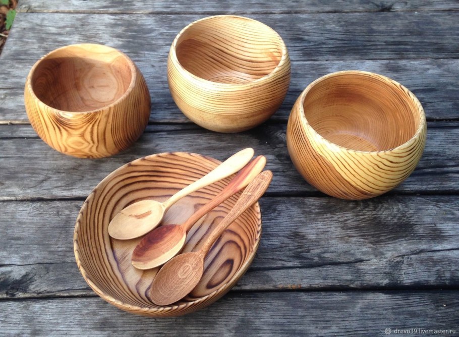 Деревянная тарелка