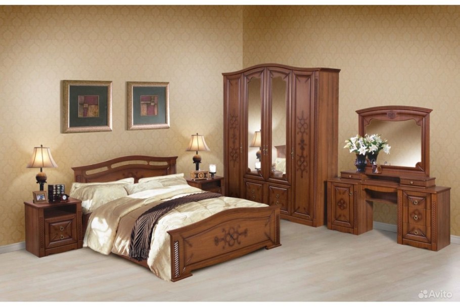 Спальный гарнитур Кассандра