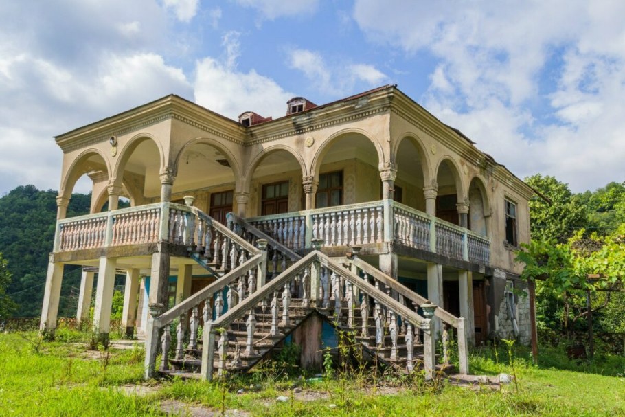 Агудзера поместье Абхазия