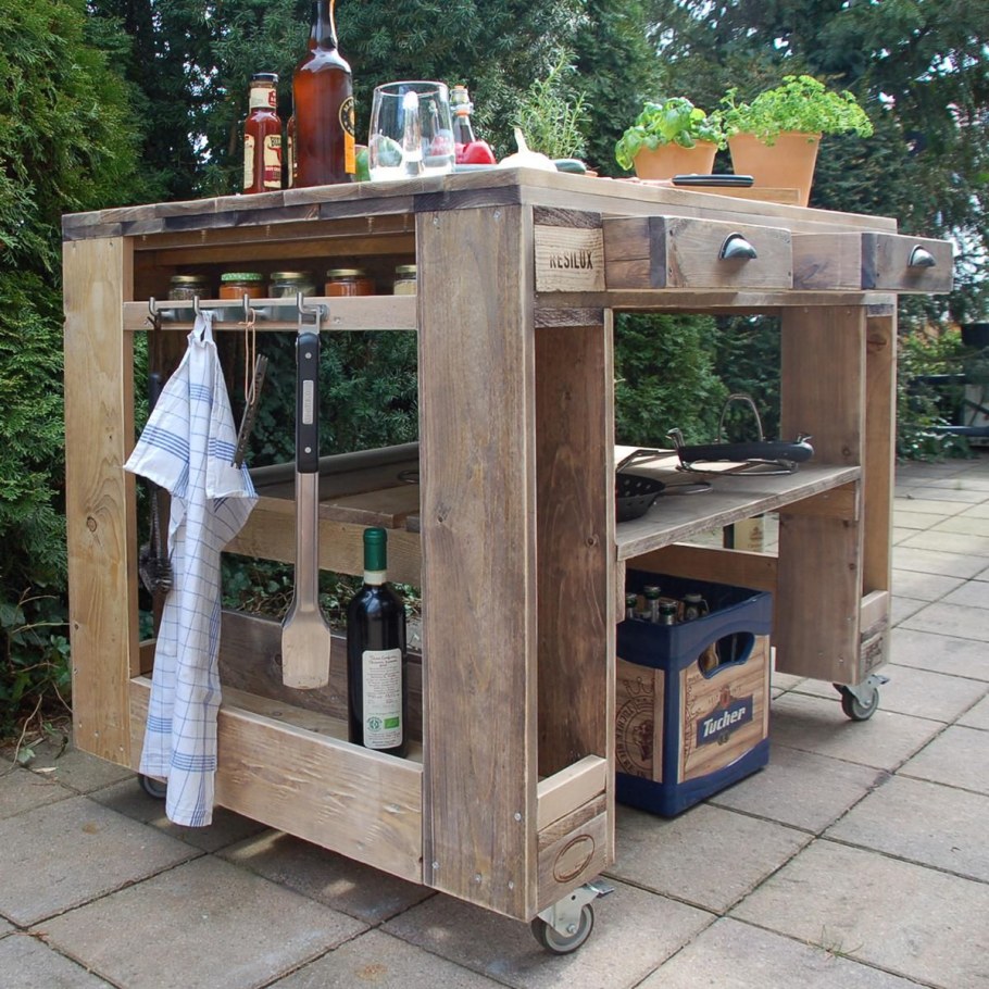 Летняя мебель из паллет