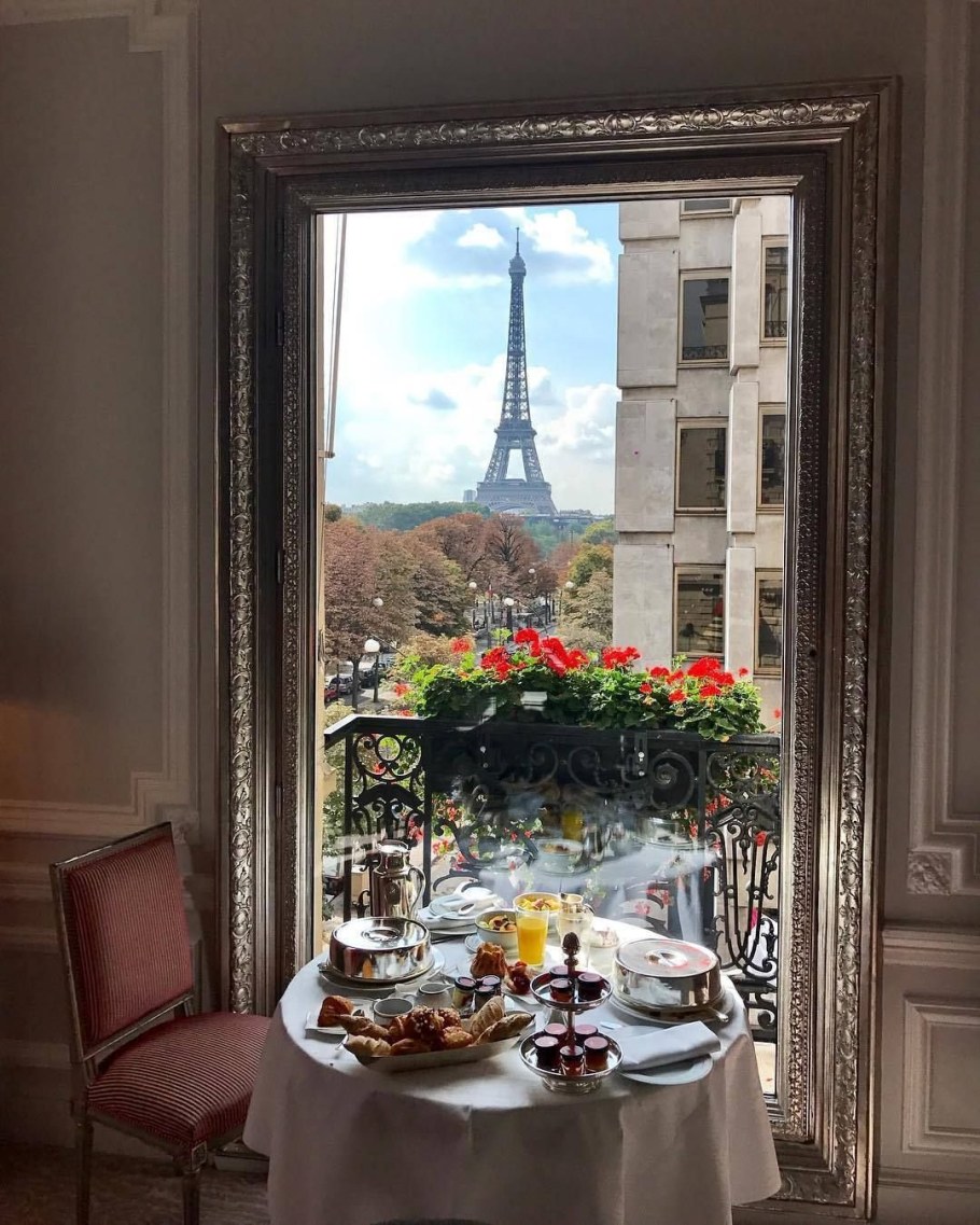 Парижский балкончик живопись