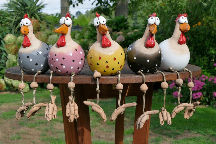 Куры из цемента для сада